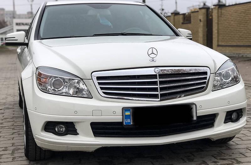Mercedes-Benz C 220 Official  2010