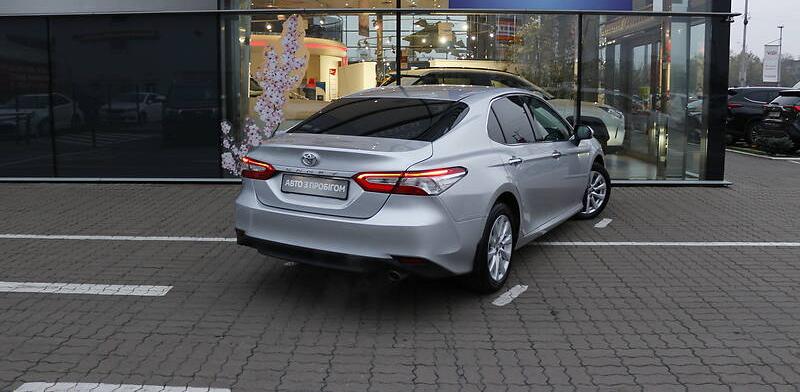 Toyota Camry Prestige 2017