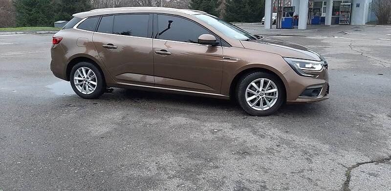 Renault Megane INTENSE LED DISTRON 2016