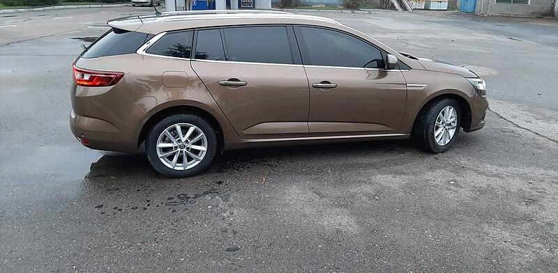 Renault Megane INTENSE LED DISTRON 2016