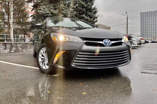Toyota Camry 2016