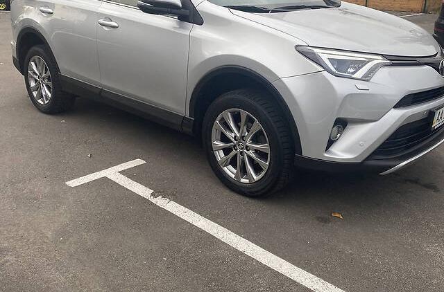 Toyota RAV4 2016