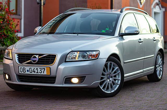 Volvo V50 EXCLUSIVE D2 RV 2011