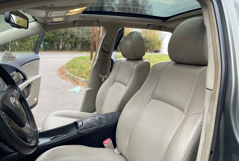 Toyota Avensis PANORAMA MAXIMAL 2009
