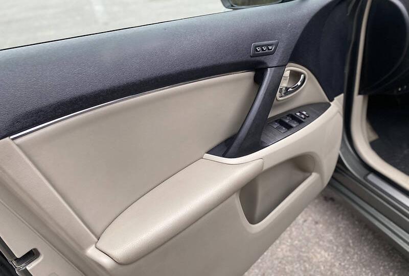 Toyota Avensis PANORAMA MAXIMAL 2009