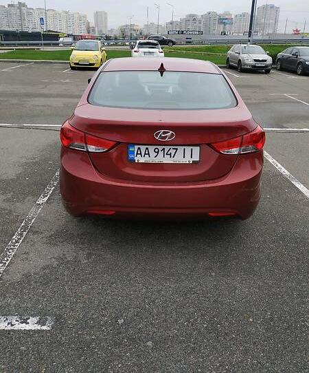 Hyundai Elantra 2013