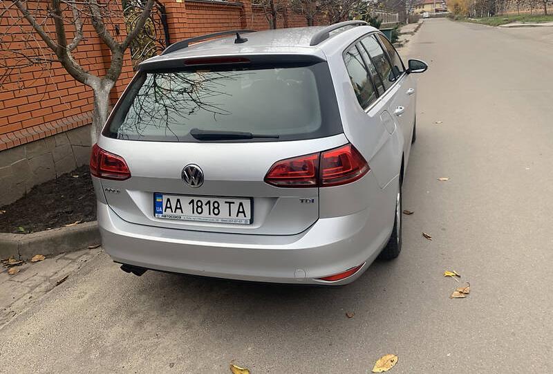 Volkswagen Golf VII sportwagen s 2015