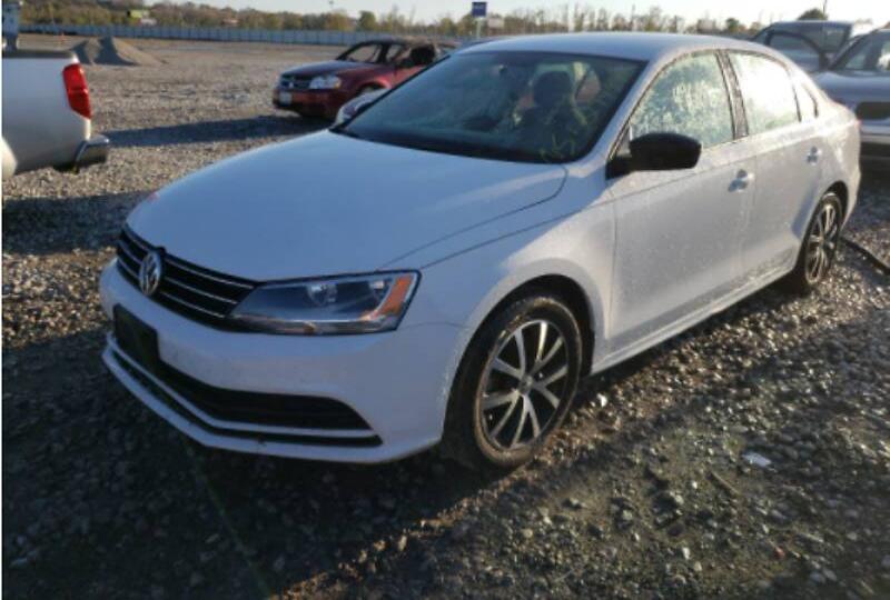 Volkswagen Jetta SE  2016