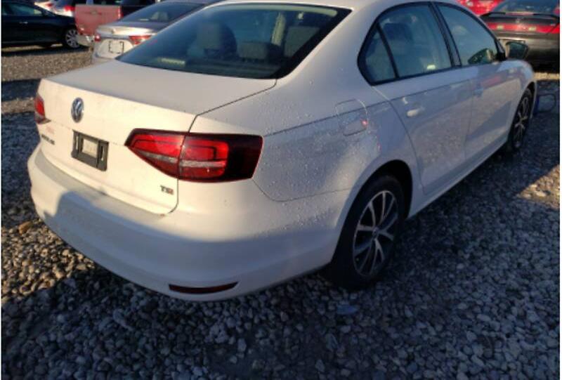 Volkswagen Jetta SE  2016