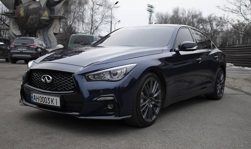 Infiniti Q50 Red Sport 405h 2016