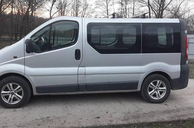 Opel Vivaro пасс. 2011