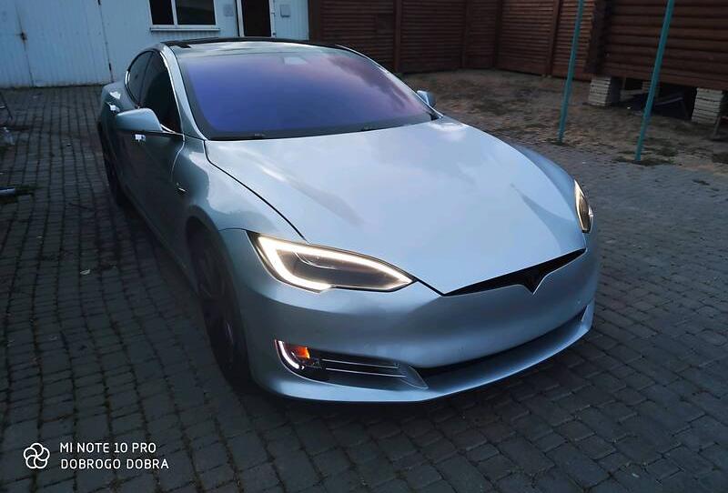 Tesla Model S   75d 2018