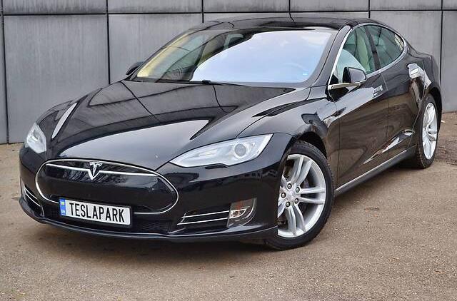 Tesla Model S 60 2014