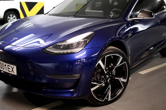 Tesla Model 3 PERFOMANCE 2018