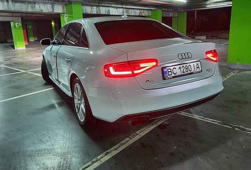 Audi A4 Sline Quattro  2013