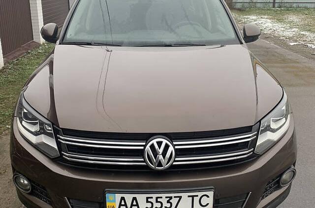 Volkswagen Tiguan Sport  2012