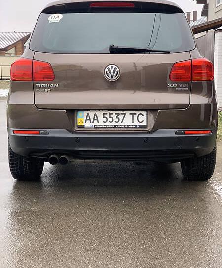 Volkswagen Tiguan Sport  2012