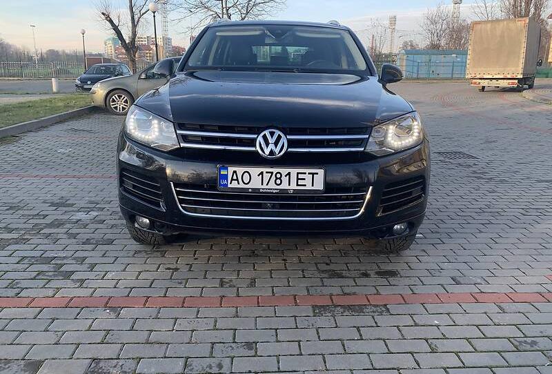 Volkswagen Touareg FULL 2013