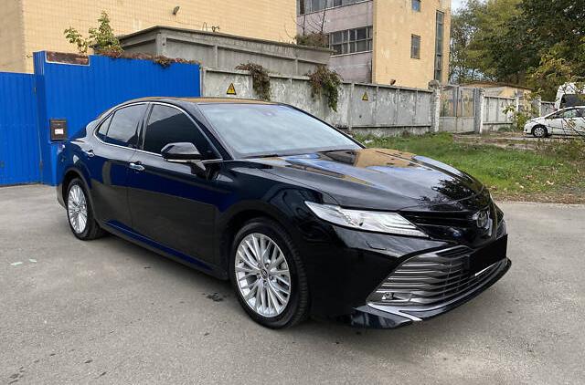 Toyota Camry Premium 2017