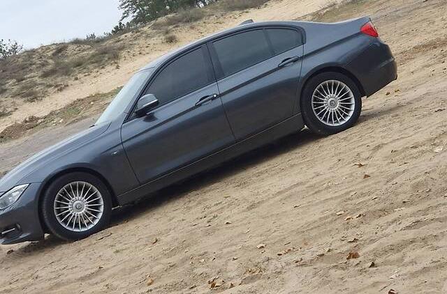 BMW 320 2013