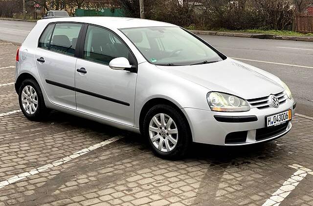 Volkswagen Golf V 2.0  2005