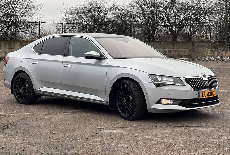 Skoda Superb 4x4 Lairing Klement 2017