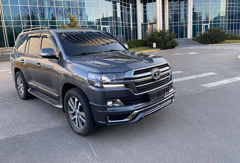Toyota Land Cruiser 200 RESTAYL  2020  2008