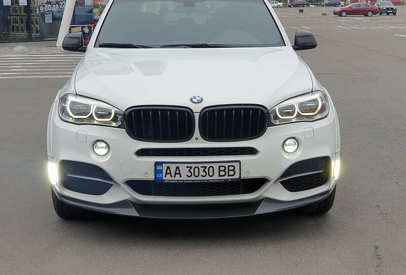 BMW X5 M50D official  2015