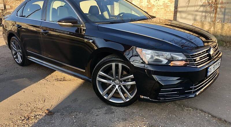 Volkswagen Passat B8 R Line PREMIUM 2016