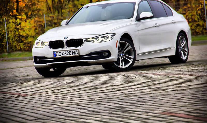BMW 328 2018