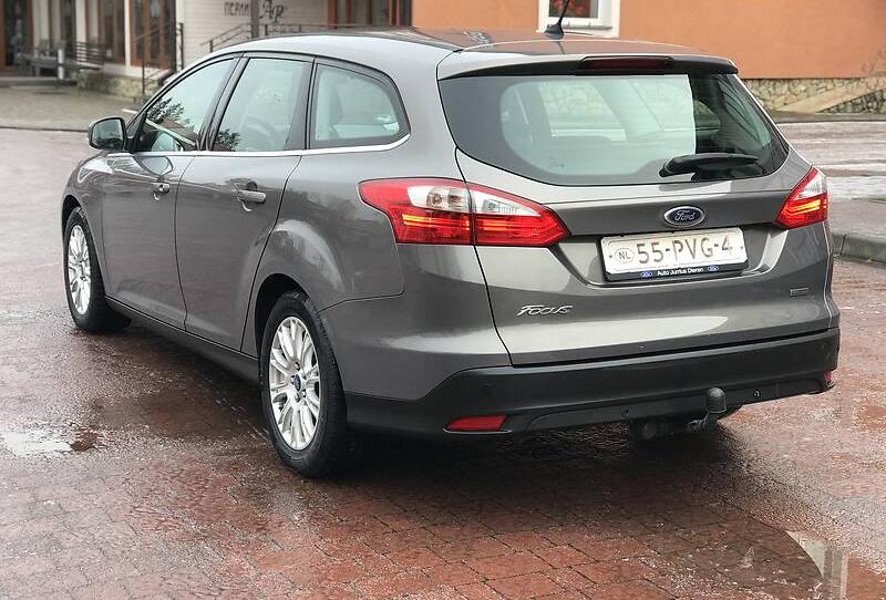 Ford Focus TITANIUM  2011