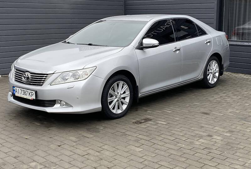 Toyota Camry 2011