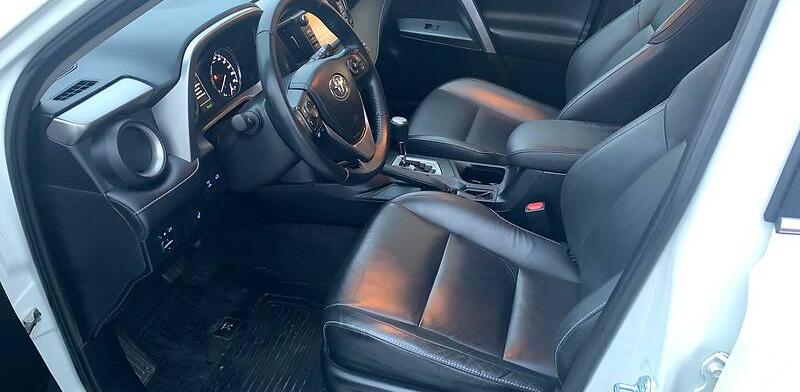 Toyota RAV4 Premium 2016