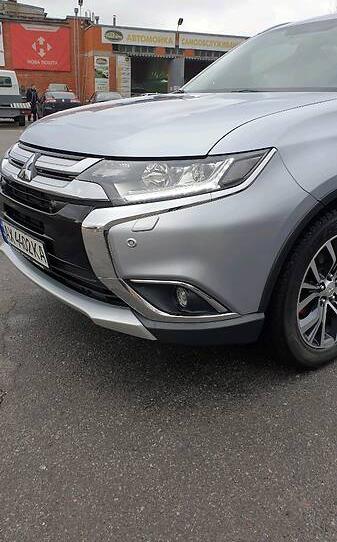 Mitsubishi Outlander 2017