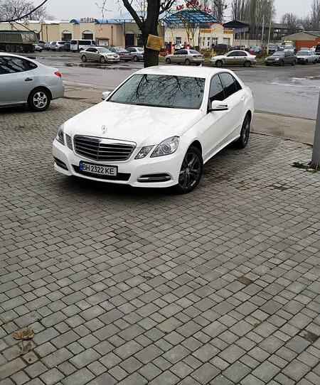 Mercedes-Benz E 200 2012