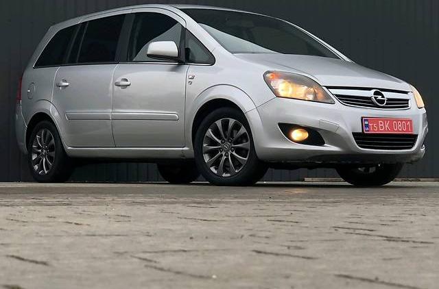 Opel Zafira B Cosmo Edition 2011