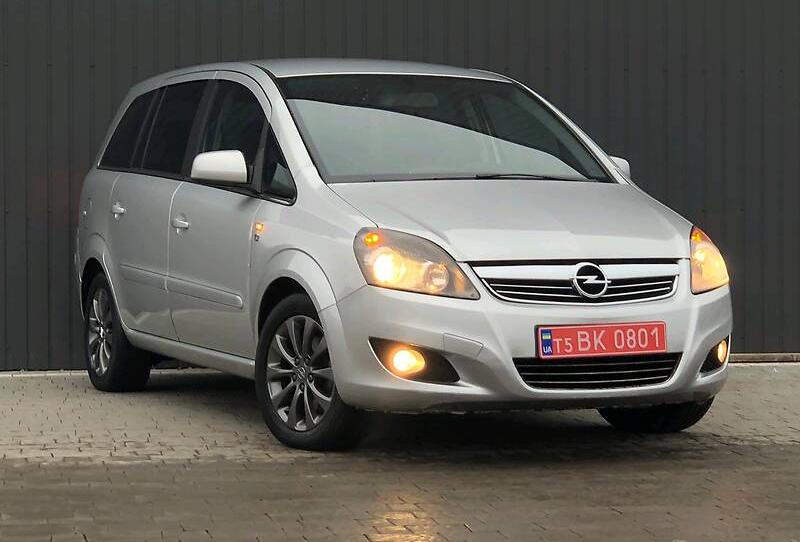 Opel Zafira B Cosmo Edition 2011