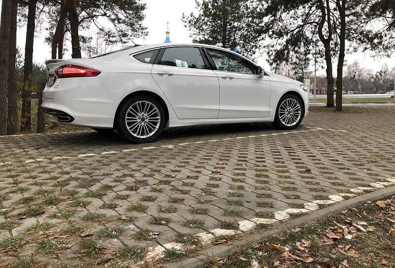 Ford Fusion SE 2014