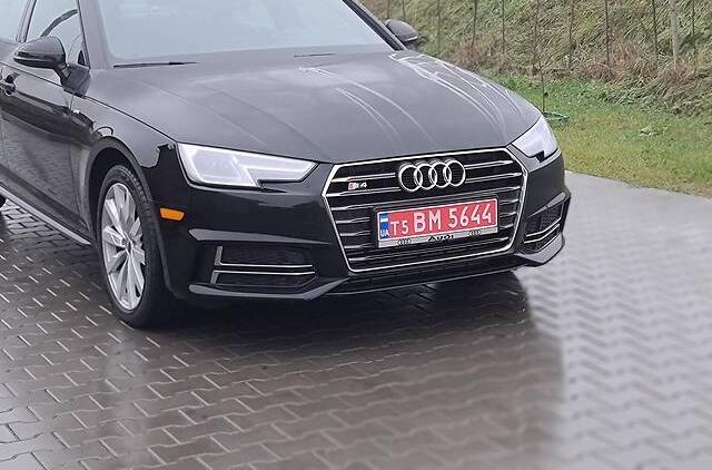 Audi A4 2018