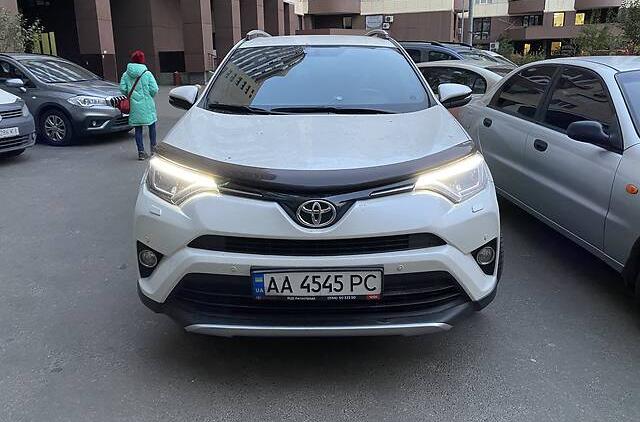 Toyota RAV4 Style 2016