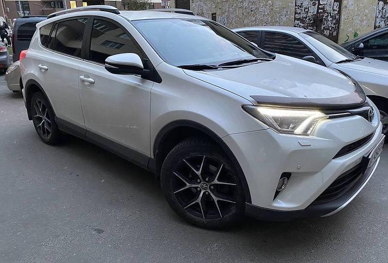 Toyota RAV4 Style 2016