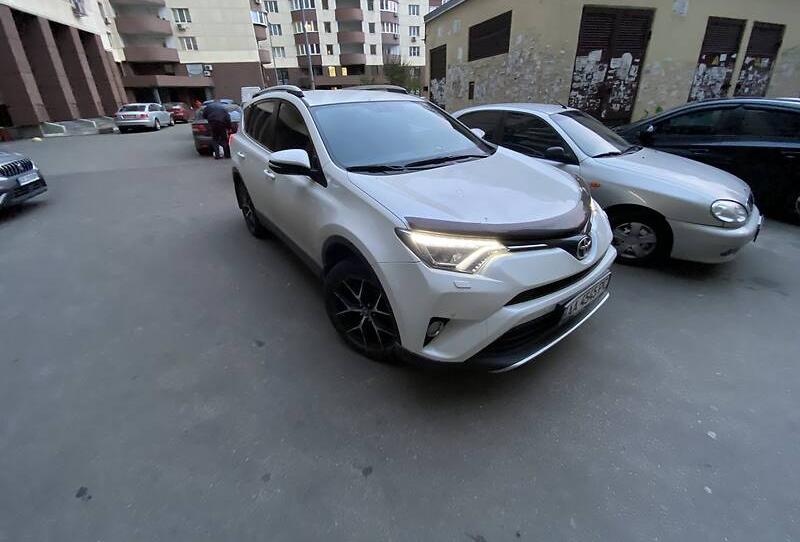 Toyota RAV4 Style 2016