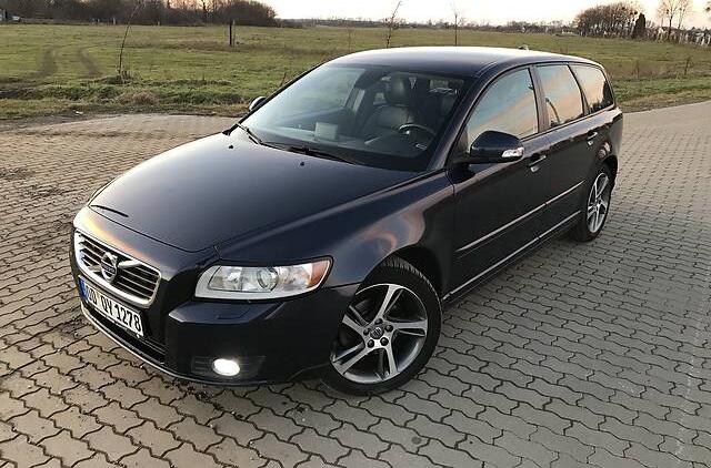 Volvo V50 FULL Exclusive  2012
