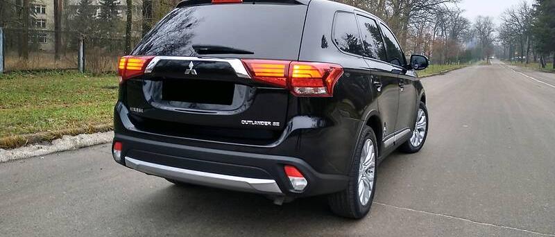 Mitsubishi Outlander Black 2016