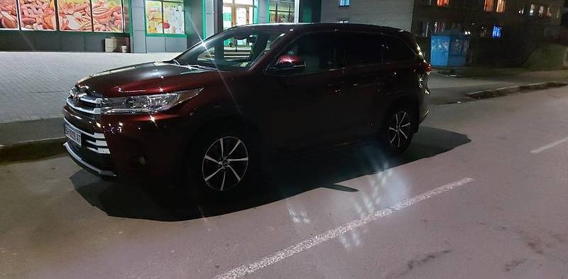 Toyota Highlander XLE AWD  2017