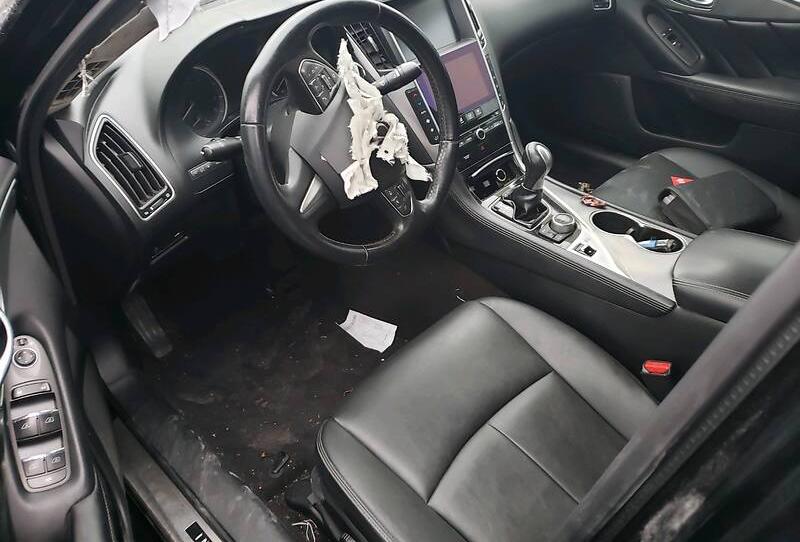 Infiniti Q50 2015