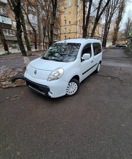 Renault Kangoo пасс. 2011