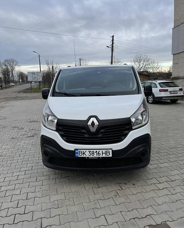 Renault Trafic пасс. 2018