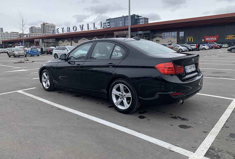 BMW 320 2013
