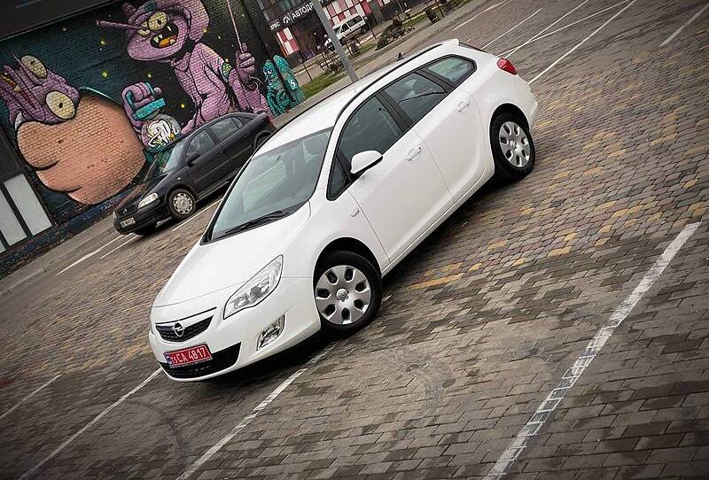 Opel Astra J 1.7 Navi Parktron 2012
